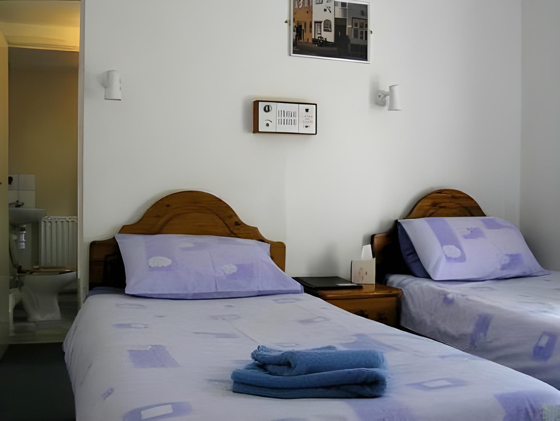 Acqua Beach Twin Room 3