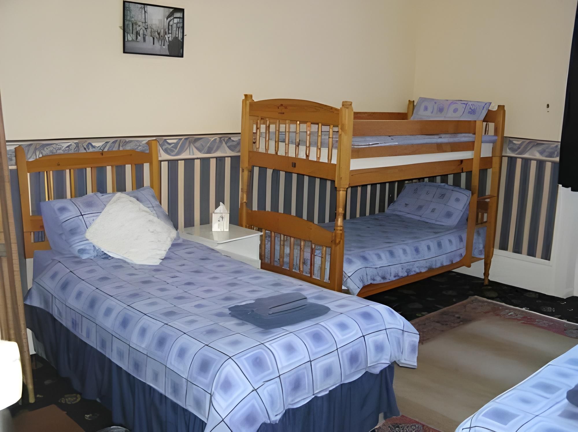 Acqua Beach Twin Room