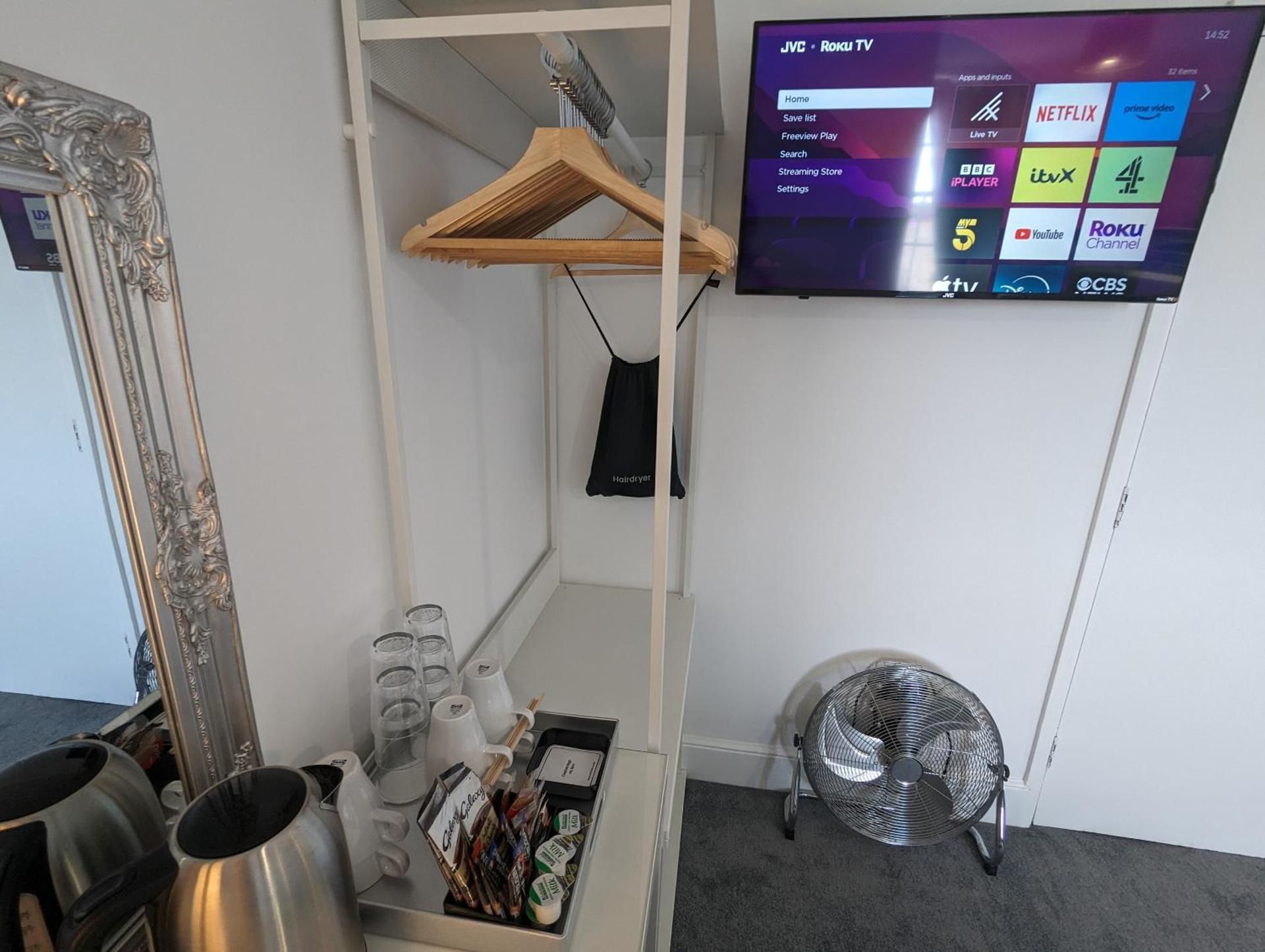 Acqua Beach Family Room (2 Adults + 3 Children) 3