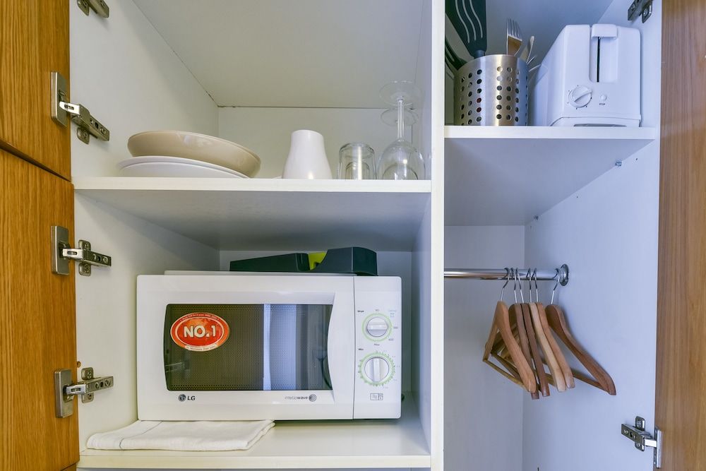 Studios 2 Let North Gower Studio 3