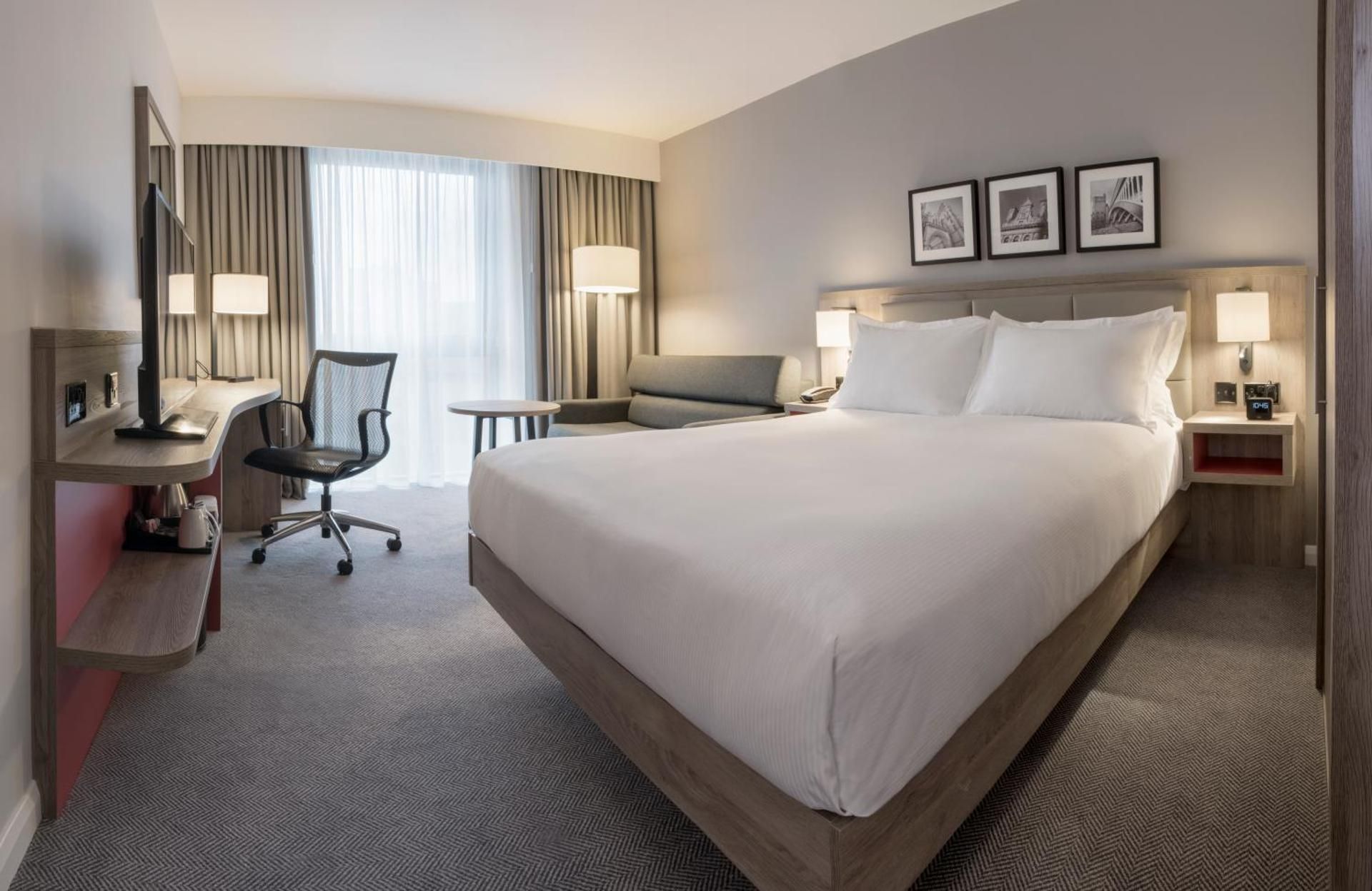 King Room with Sofa Bed