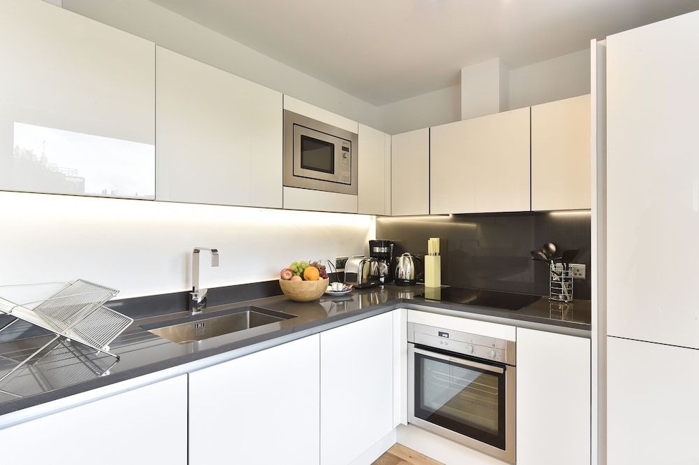 undefined Oxford Apartments 7