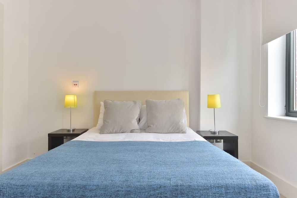 undefined Oxford Apartments 4