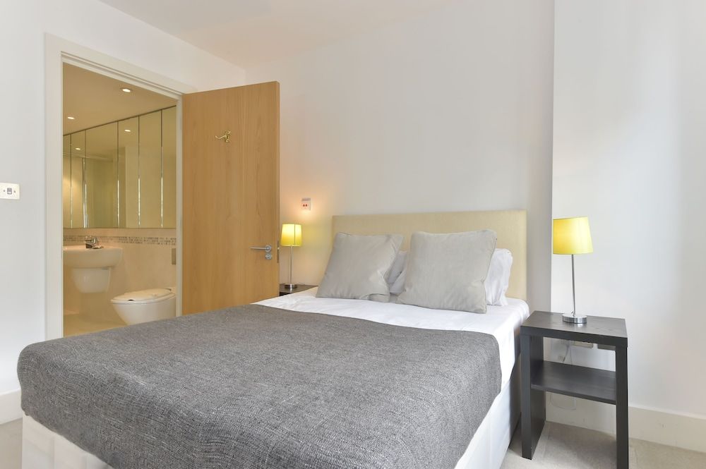 undefined Oxford Apartments 2