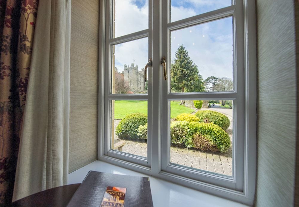 Langley Castle Hotel Superior Room (Castle View ) 3