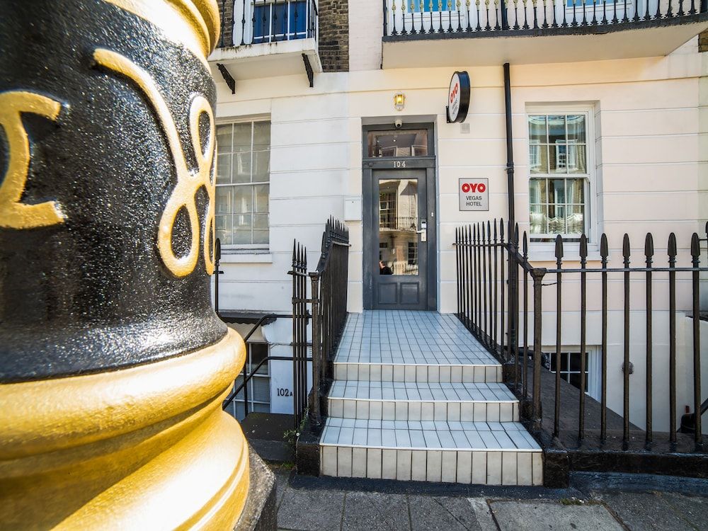 undefined Vegas Hotel 3