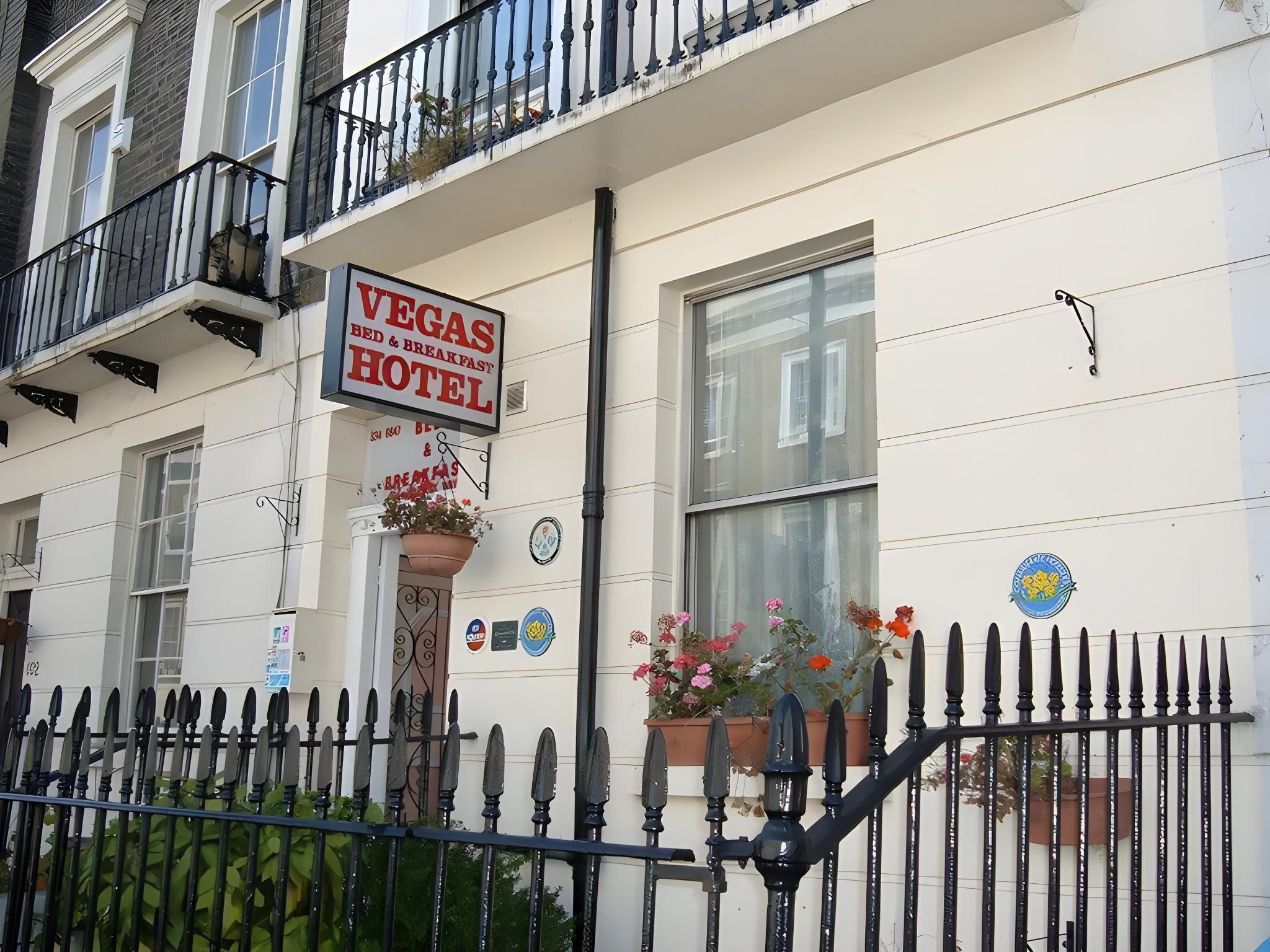 undefined Vegas Hotel 4