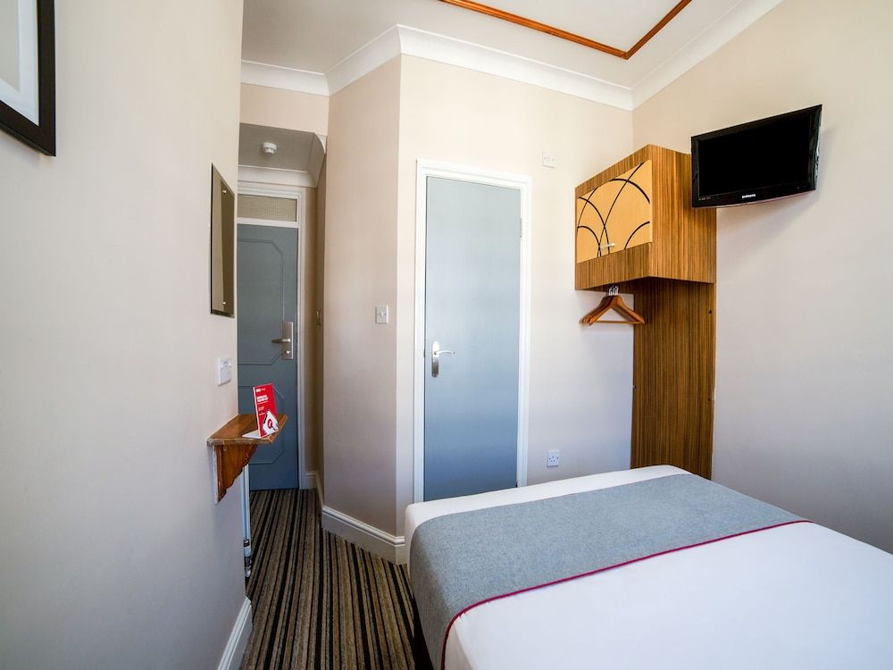 Vegas Hotel Standard Double Room 6