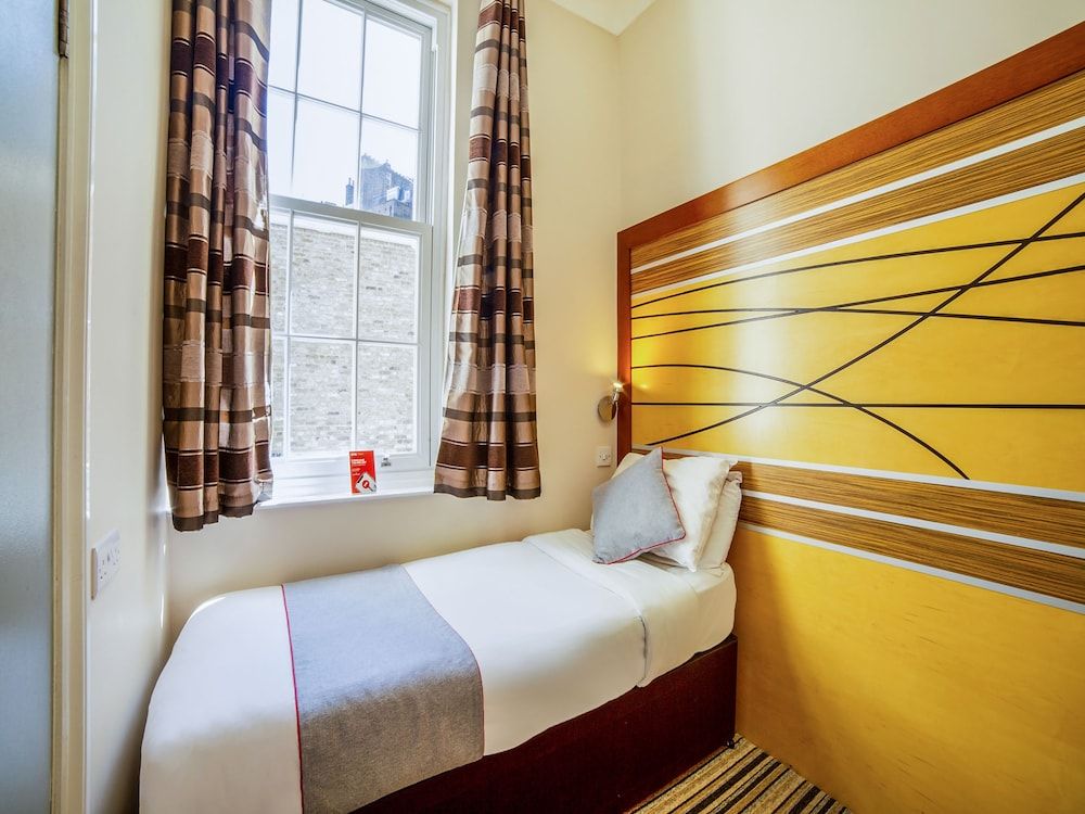 Vegas Hotel Standard Twin Room