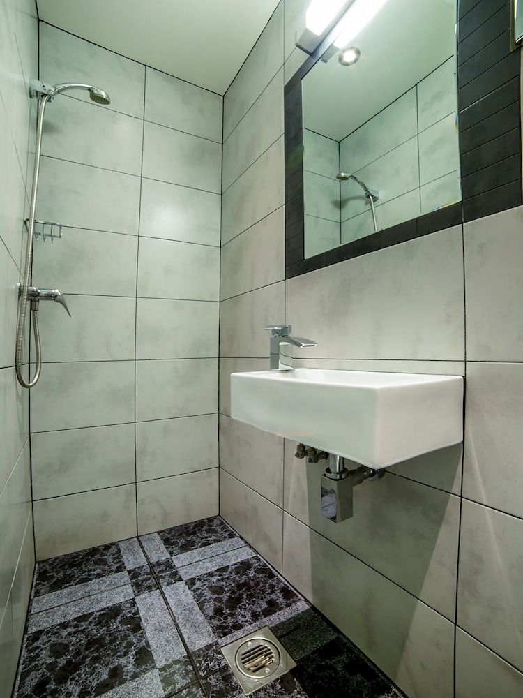 Vegas Hotel Standard Double Room 12