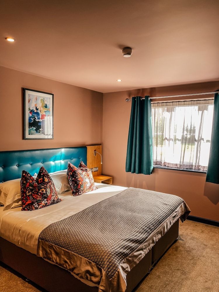 Superior Double or Twin Room, Golf View