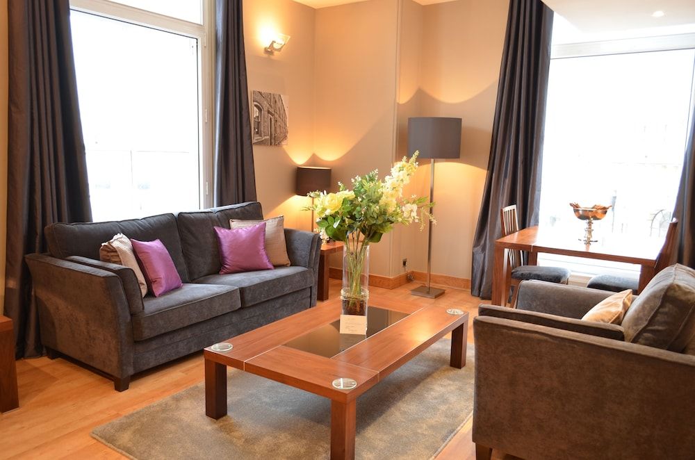 Quebecs Luxury Aparthotel