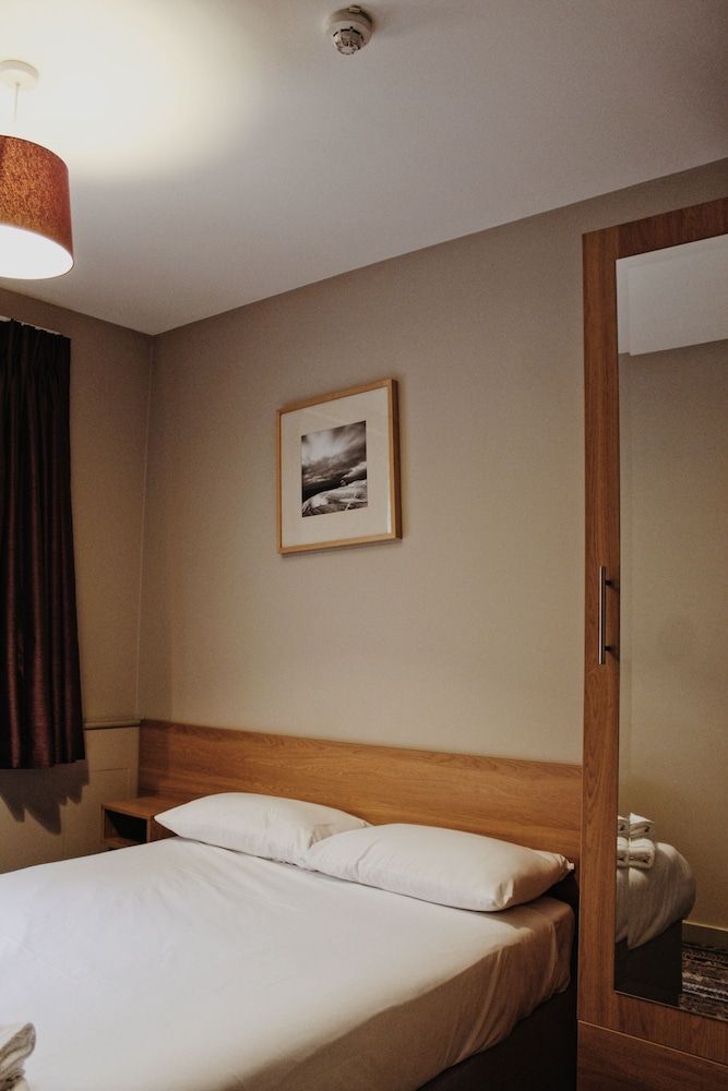 Lancaster Hotel Basic Double Room, 1 Bedroom (Small) 7