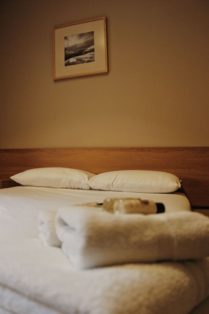 Lancaster Hotel Basic Double Room, 1 Bedroom (Small) 4