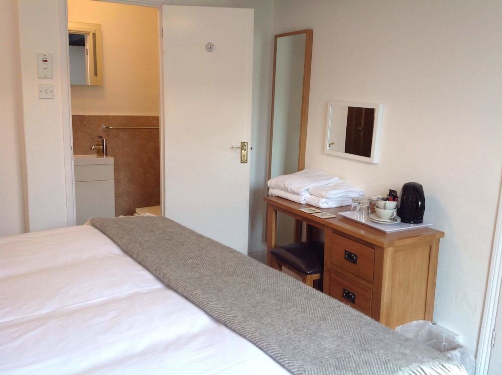 Ty Helyg Guest House Double or Twin Room (Superking/Large Twin) 5