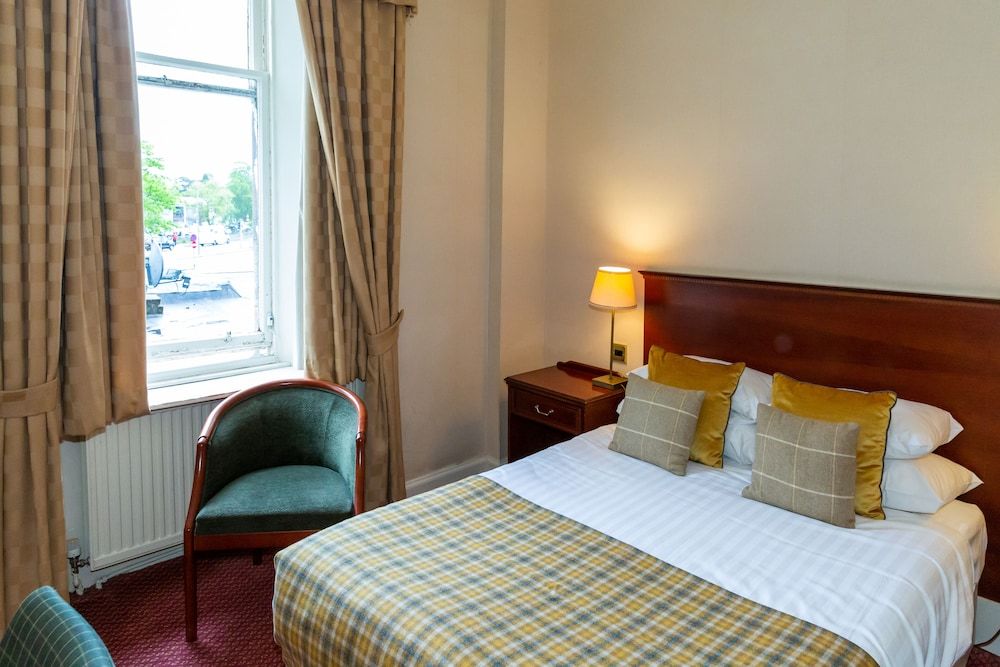 undefined Alexandra Hotel 5