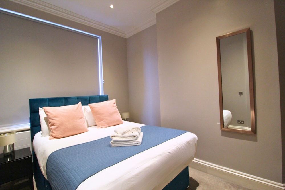 undefined Barons Court Apartments by Viridian Apartments 9