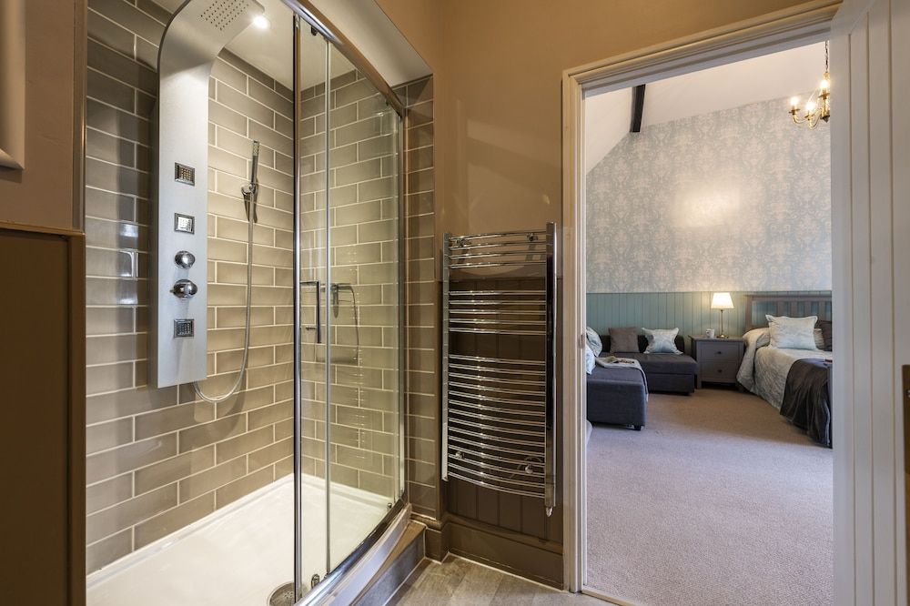 The Swan Hotel Executive Double or Twin Room (Room 9 1st Floor) 6