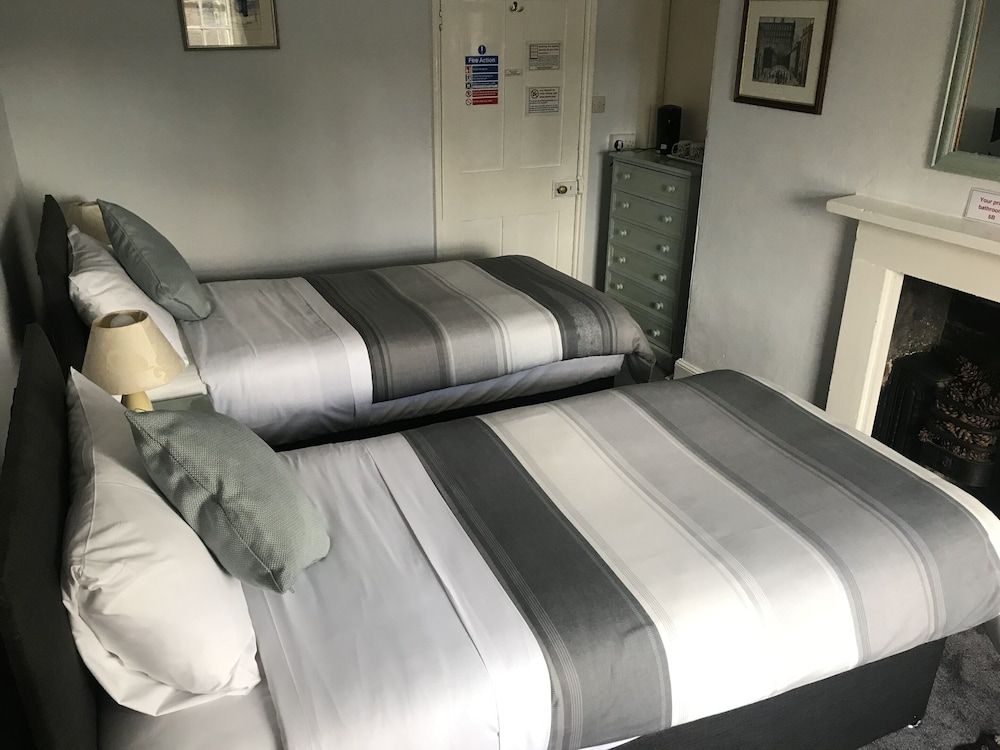 Standard Twin Room, Private Bathroom (External Bath and Shower)