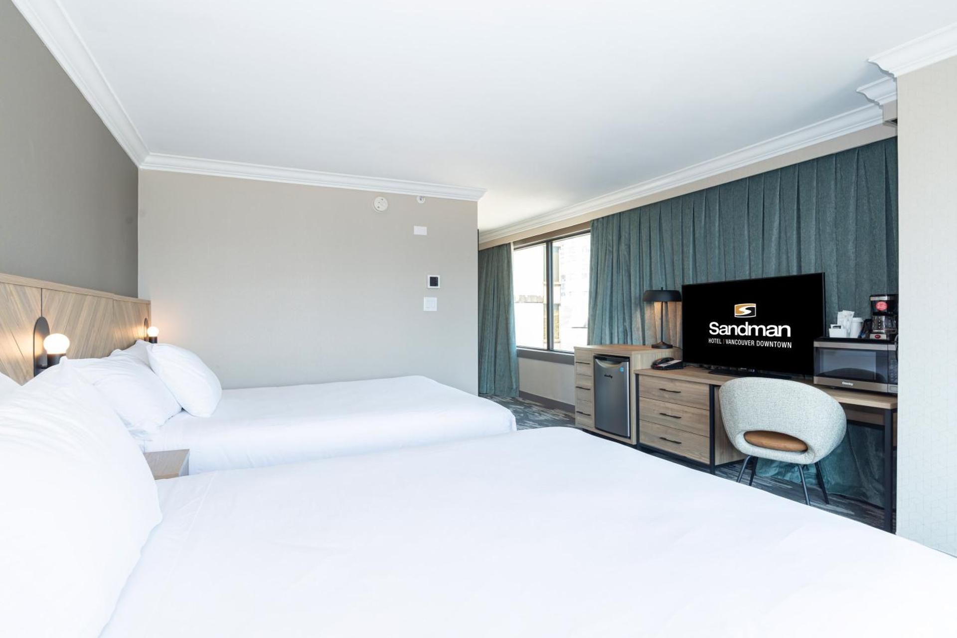 Classic Room, 1 Queen Bed, North Tower
