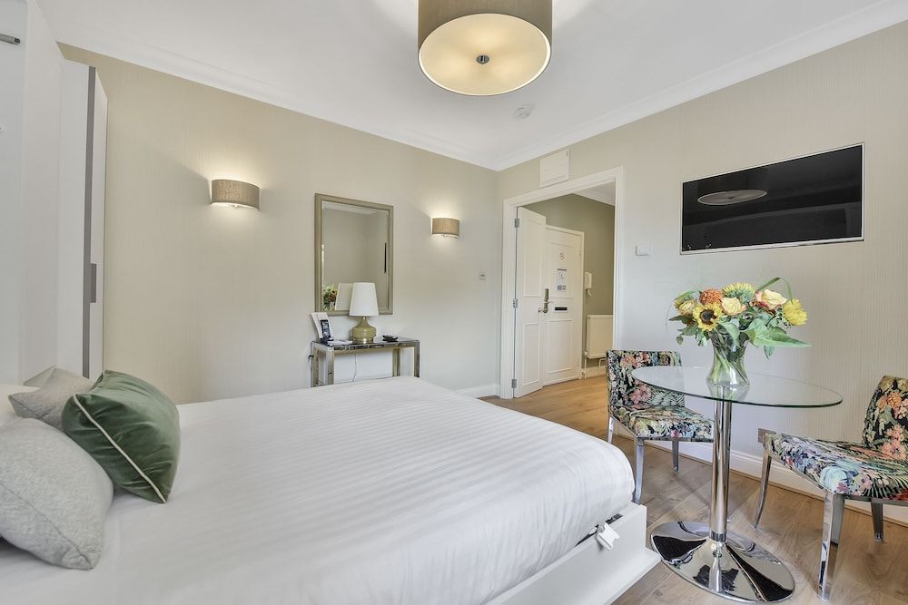 No 1 The Mansion Apartments by Mansley Business Studio, Kitchen 3