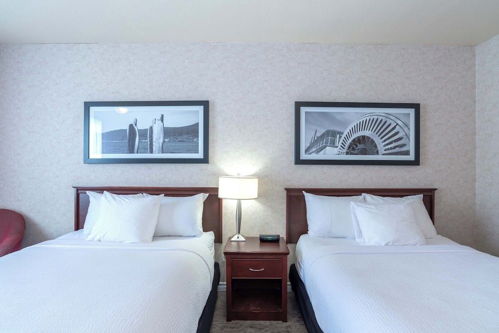 Sandman Hotel Penticton Standard Room, 2 Double Beds 3
