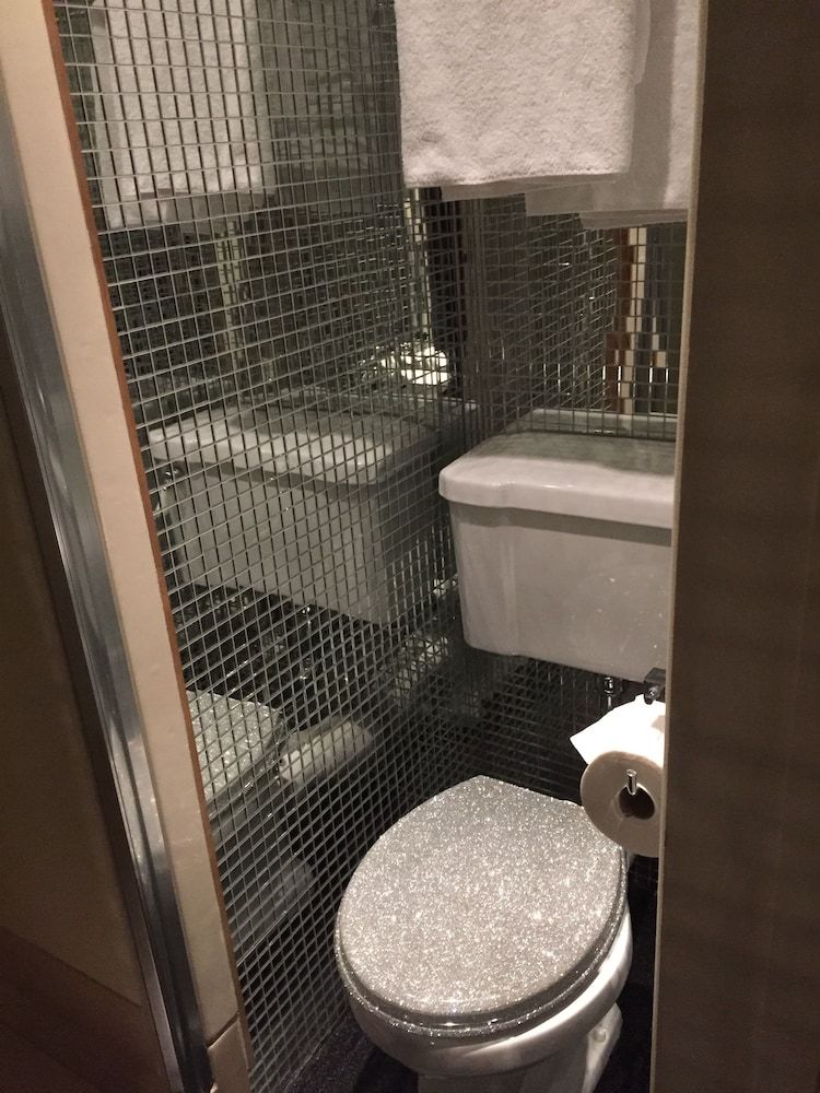 The Pavilion Hotel Double or Twin Room, Ensuite 14