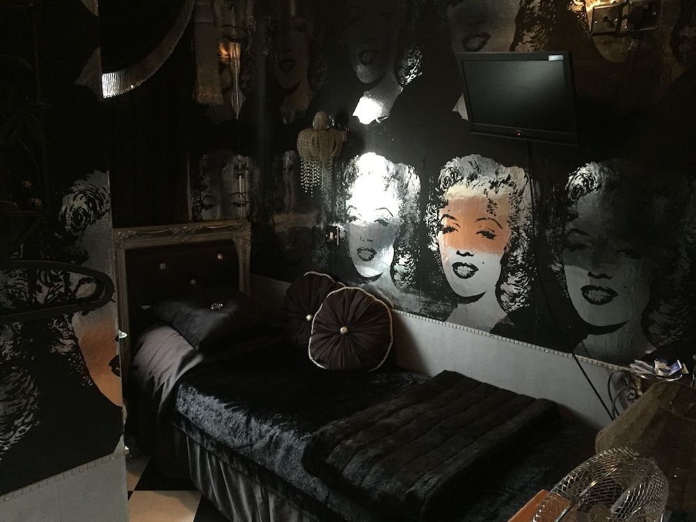 undefined The Pavilion Hotel 10