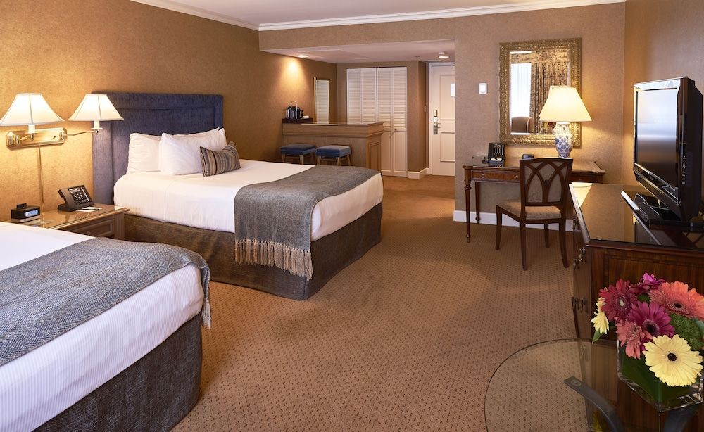 Wedgewood Hotel & Spa Executive Room, 2 Double Beds