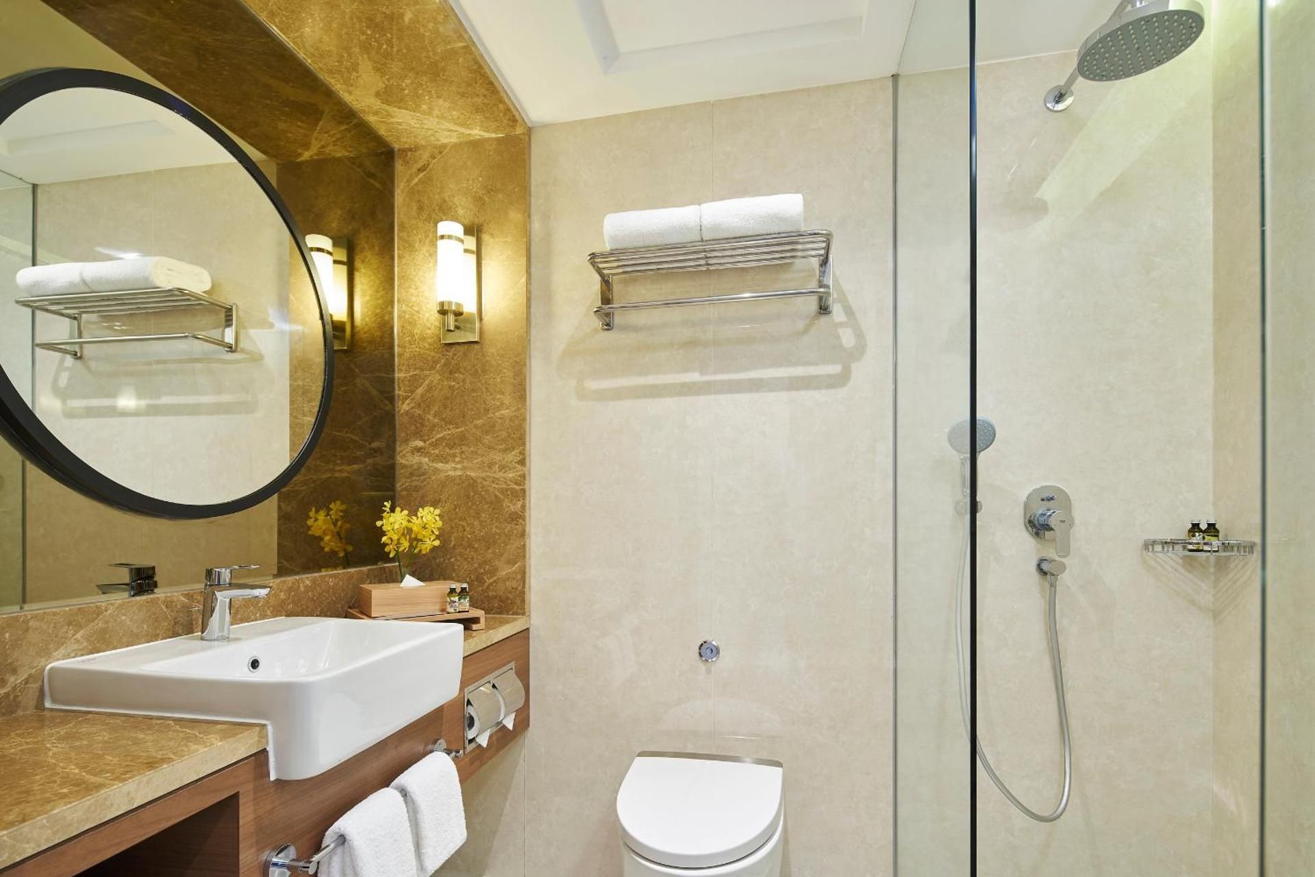 Club With Club Benefits