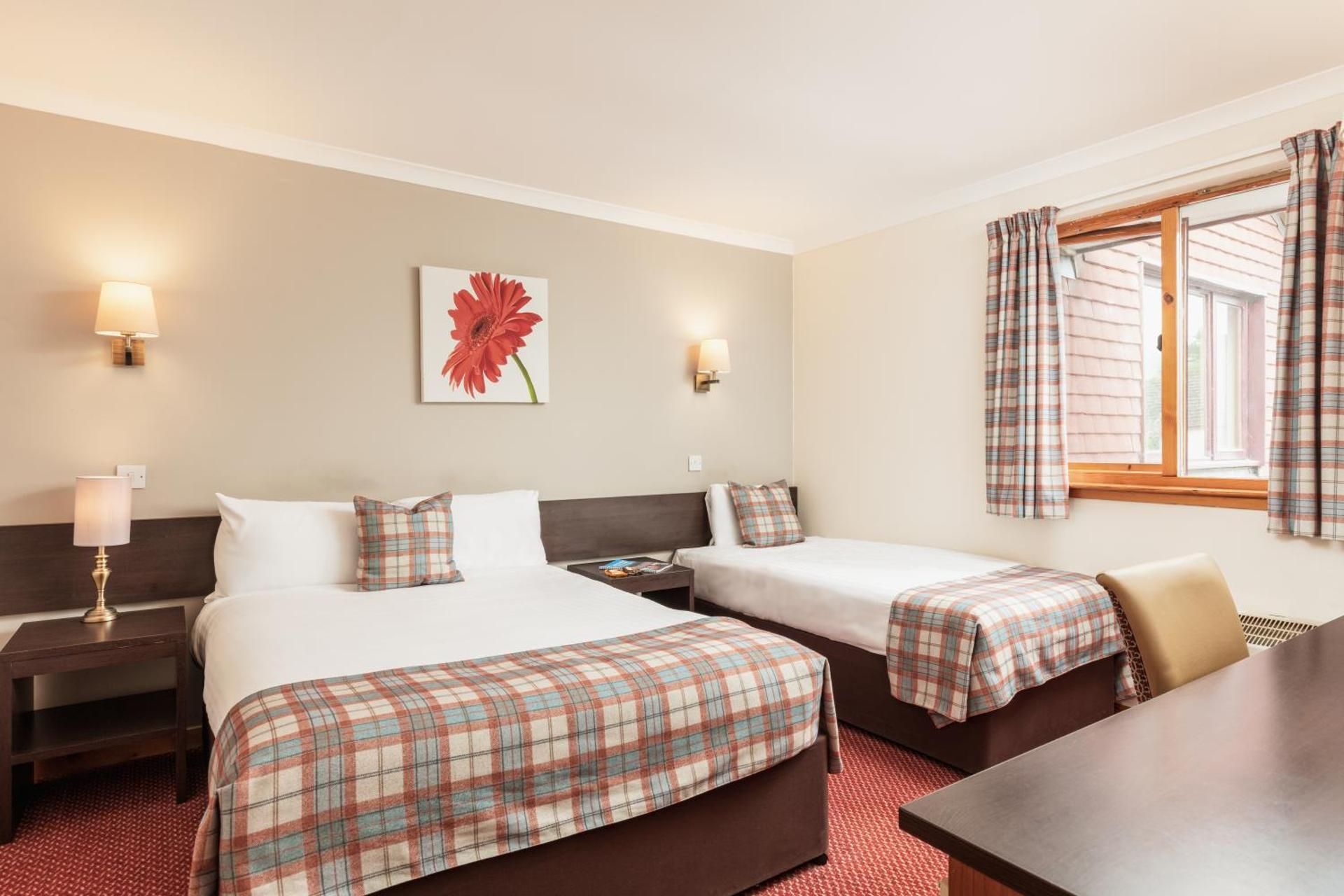 Highlander Hotel Double Room 2