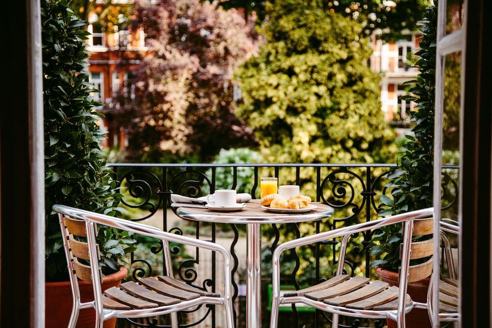 Henley House Hotel Double Room 17