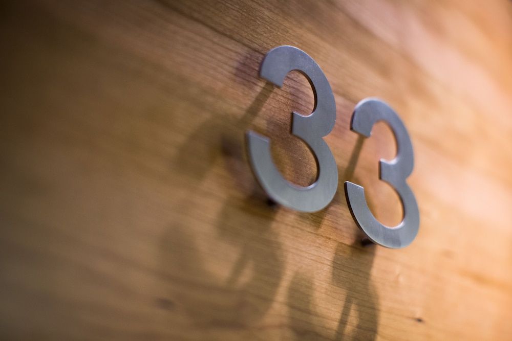 undefined Henley House Hotel 7