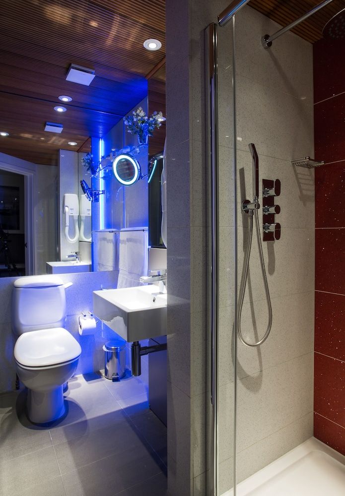 Henley House Hotel Double Room 18