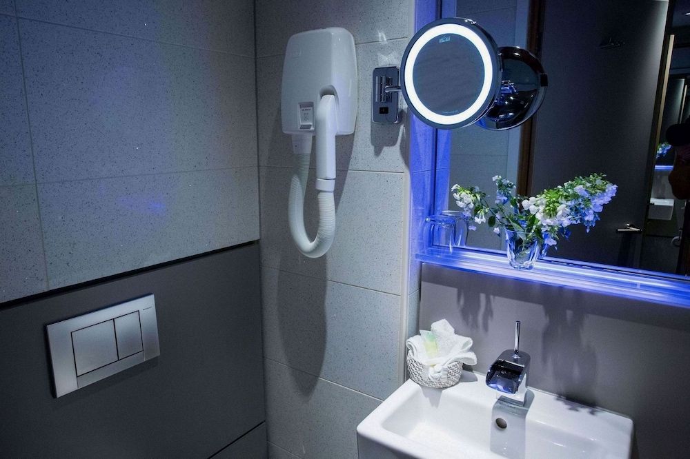 Henley House Hotel Single Room 15