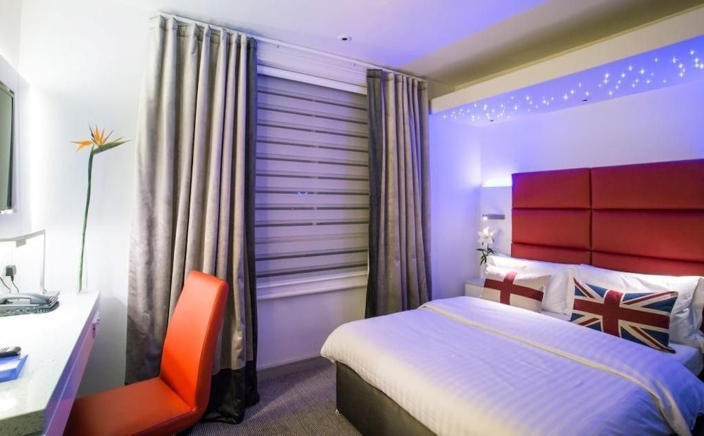 Henley House Hotel Small Double Room 7