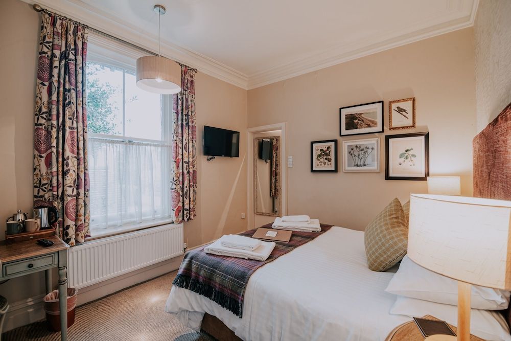 Inn In The Park Double Room, Ensuite 8