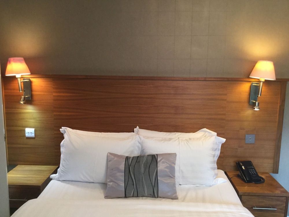 The New London Carlton Hotel & Service Apartments Studio 2