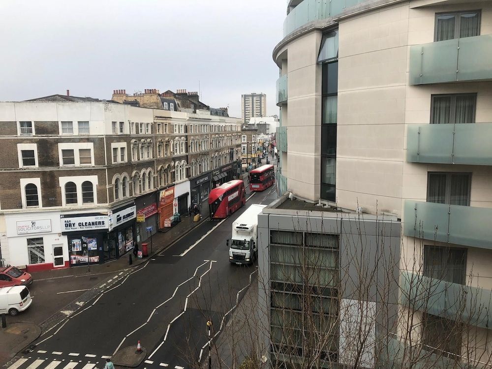 undefined The New London Carlton Hotel & Service Apartments 10