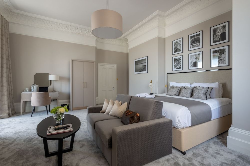 The Burlington Hotel Luxe Double room with sea view 2