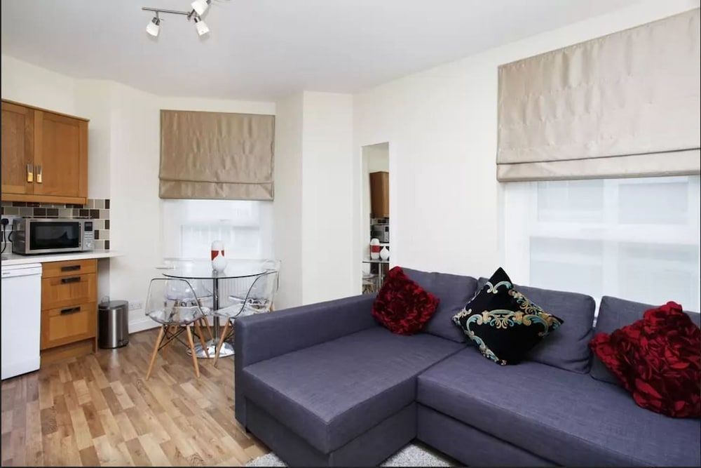 undefined SHQ Apartments 3