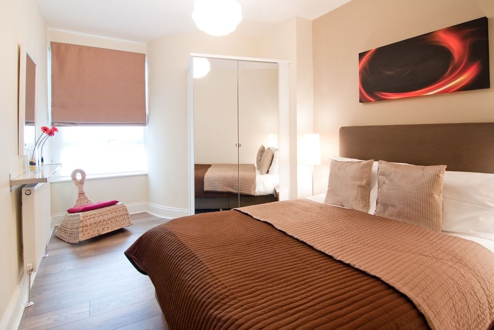 SHQ Apartments Classic One Bedroom Apartment Ground Floor