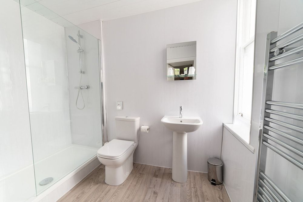 The Lakeland Kendal Hotel, Sure Hotel Collection by BW Family Room, Multiple Beds, Non Smoking 9