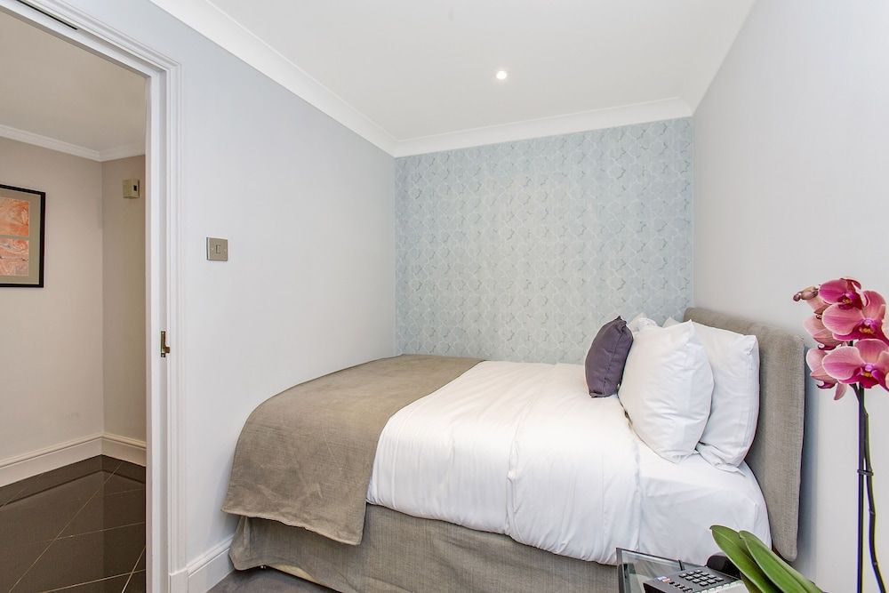 Mayfair House Superior Apartment, 2 Bedrooms 4