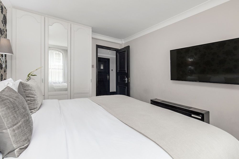 Mayfair House Superior Apartment, 2 Bedrooms 8