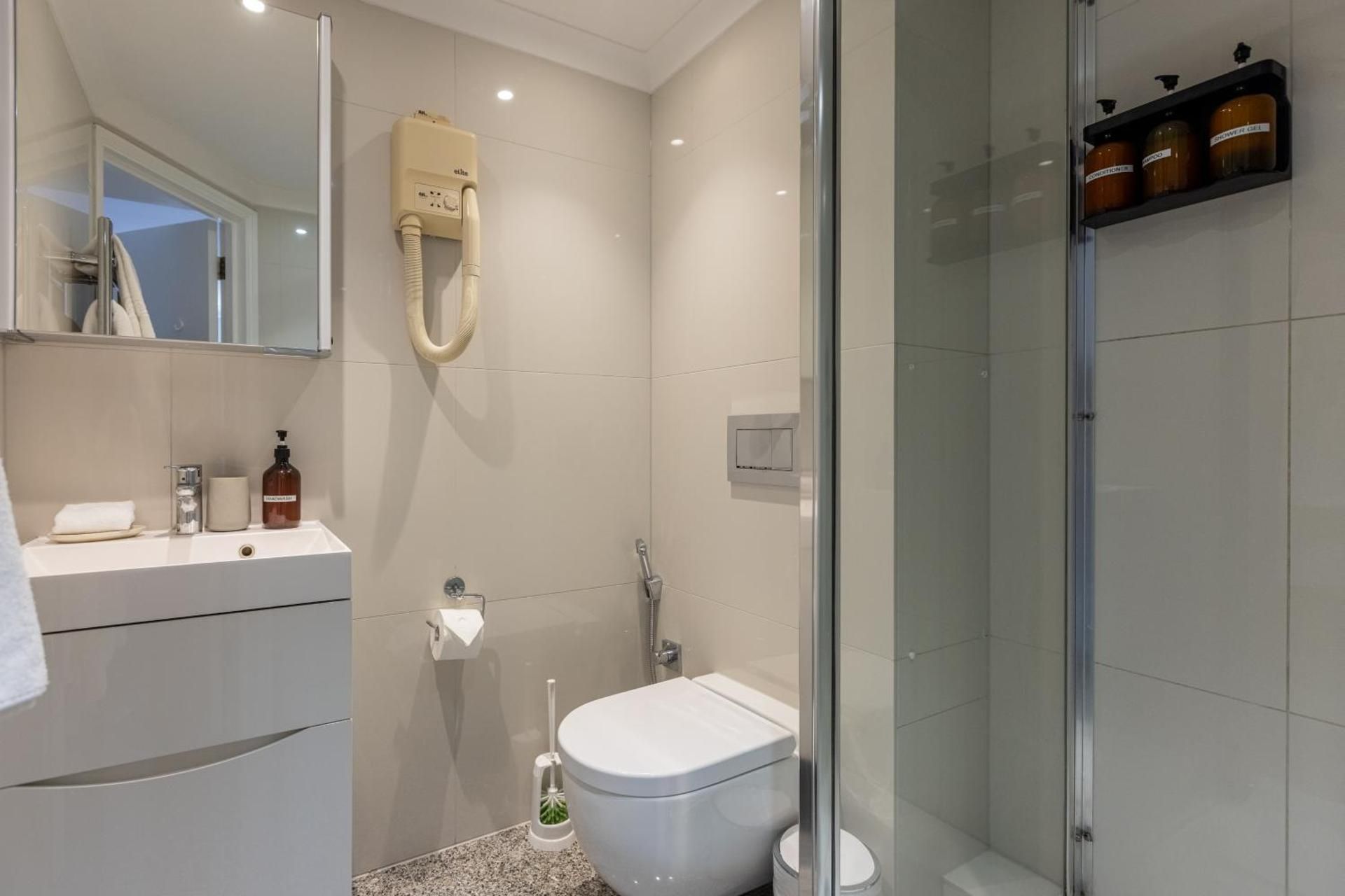 Executive Three-Bedroom Apartment