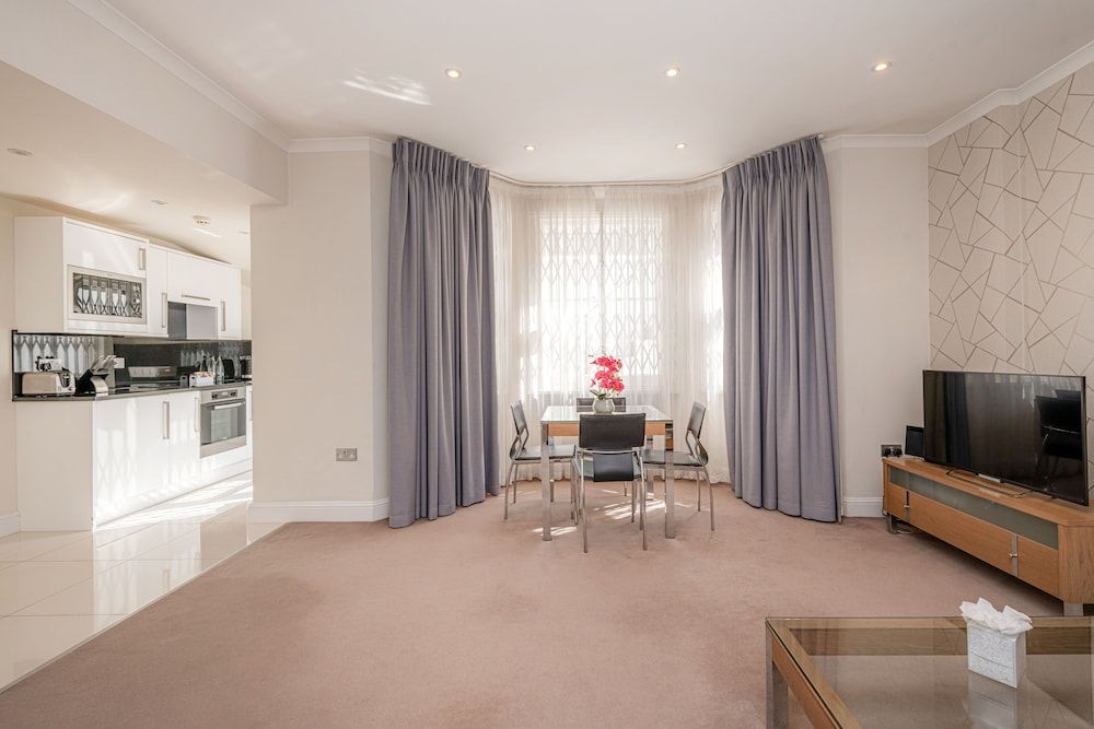 Manson Place Standard Apartment, 1 Bedroom with Patio (Lower Ground Floor) 14