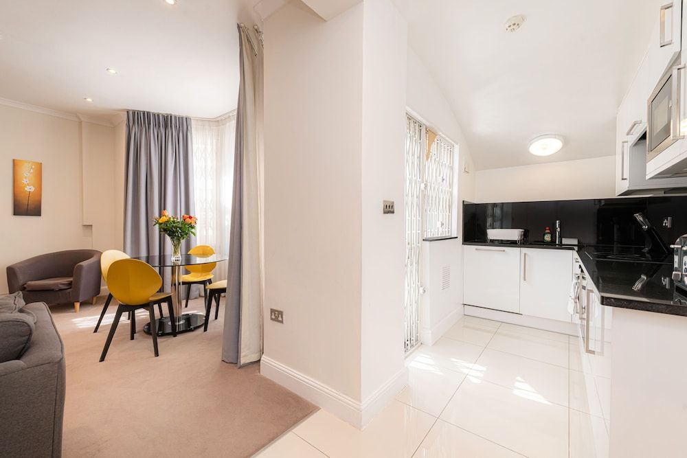 Manson Place Standard Apartment, 1 Bedroom with Patio (Lower Ground Floor) 11