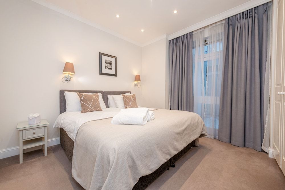 Manson Place Standard Apartment, 1 Bedroom with Patio (Lower Ground Floor) 3