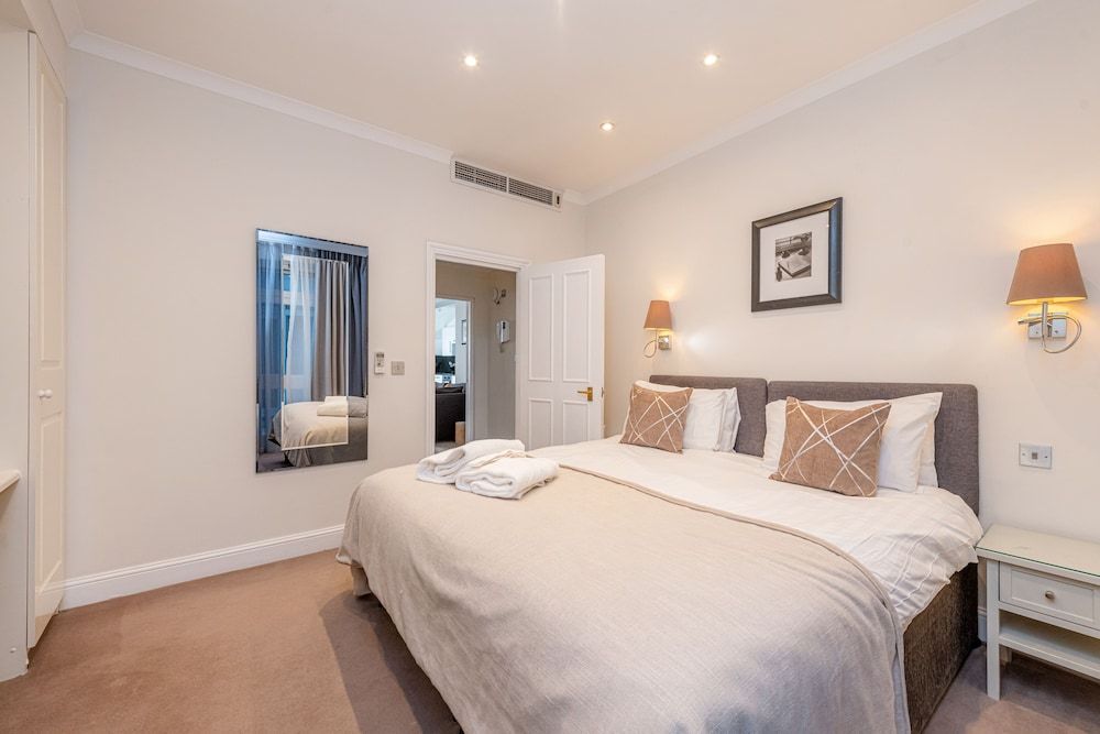 Manson Place Standard Apartment, 1 Bedroom with Patio (Lower Ground Floor)